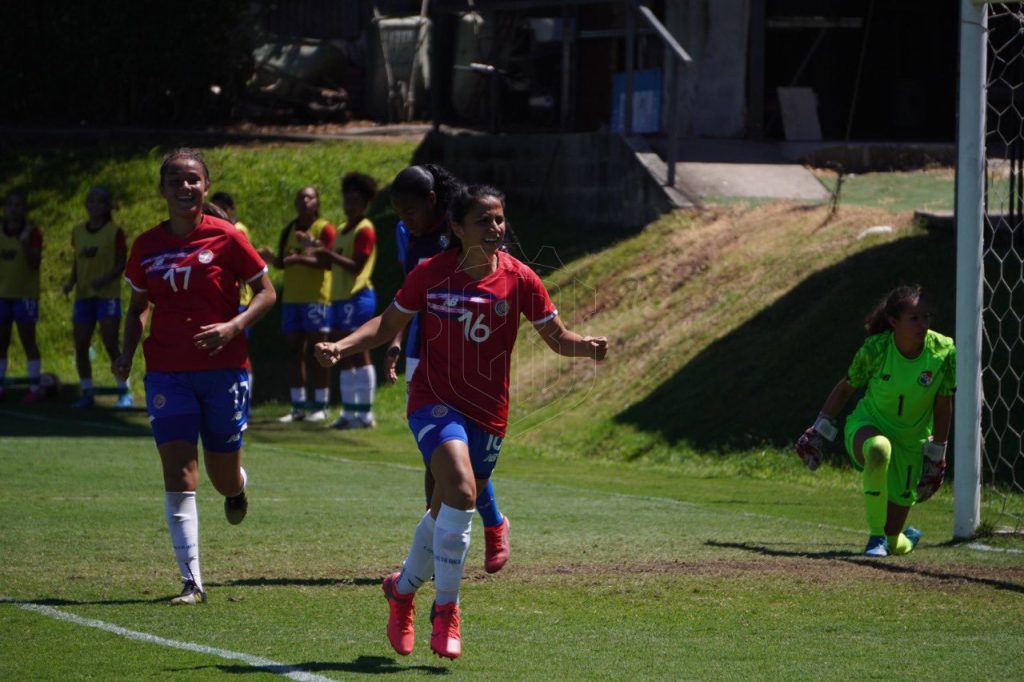 Selección Sub-20 Femenina continúa con su preparación de cara a la Copa del Mundo. Foto: FCRF