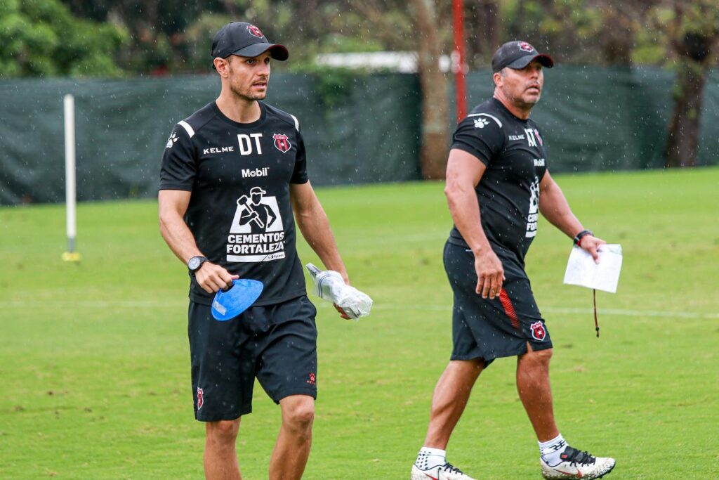 Albert Rudé afirma que el parón del torneo es extraño. Foto: LDA