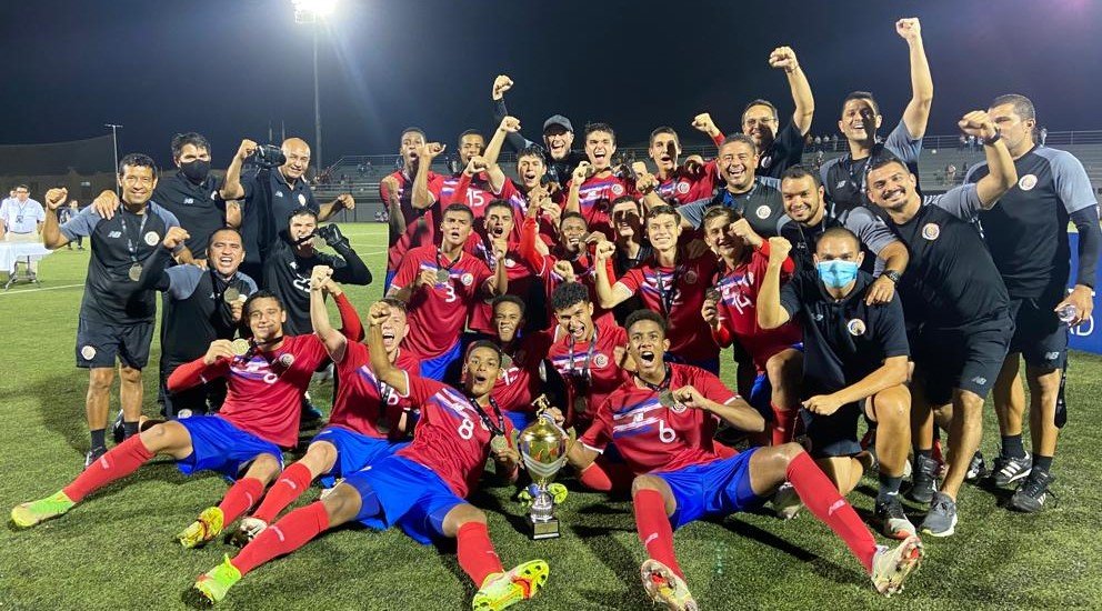 Sub20 se coronó campeón de Uncaf. Foto: FCRF