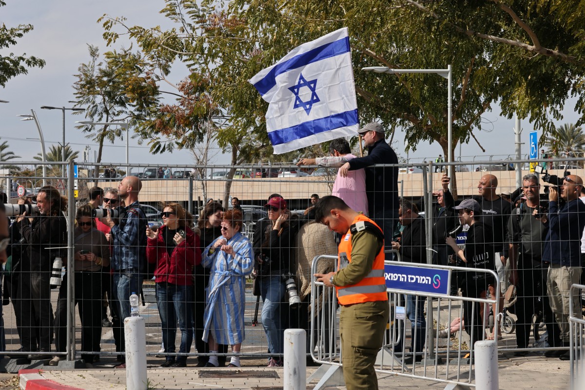 Liberados otros tres rehenes israelíes a cambio de cientos de presos palestinos