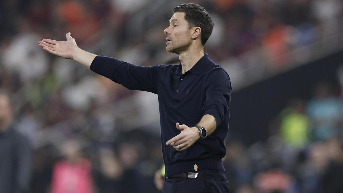 Xabi Alonso vuelve a dirigir con un Chelsea que viene del fracaso