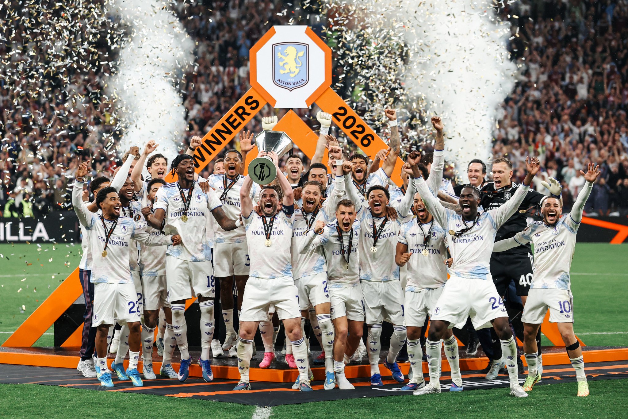 Aston Villa volvió a ser campeón en Europa 44 años después