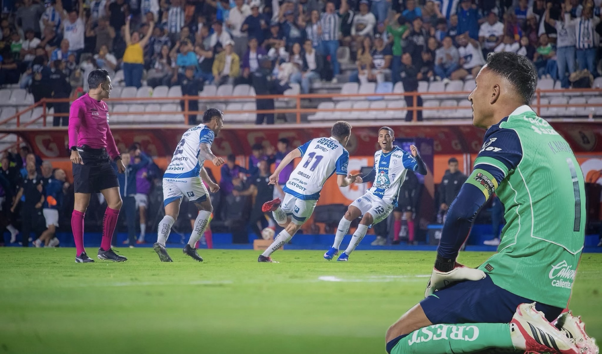 Error de Keylor Navas derivó en gol de Pachuca y derrota de Pumas