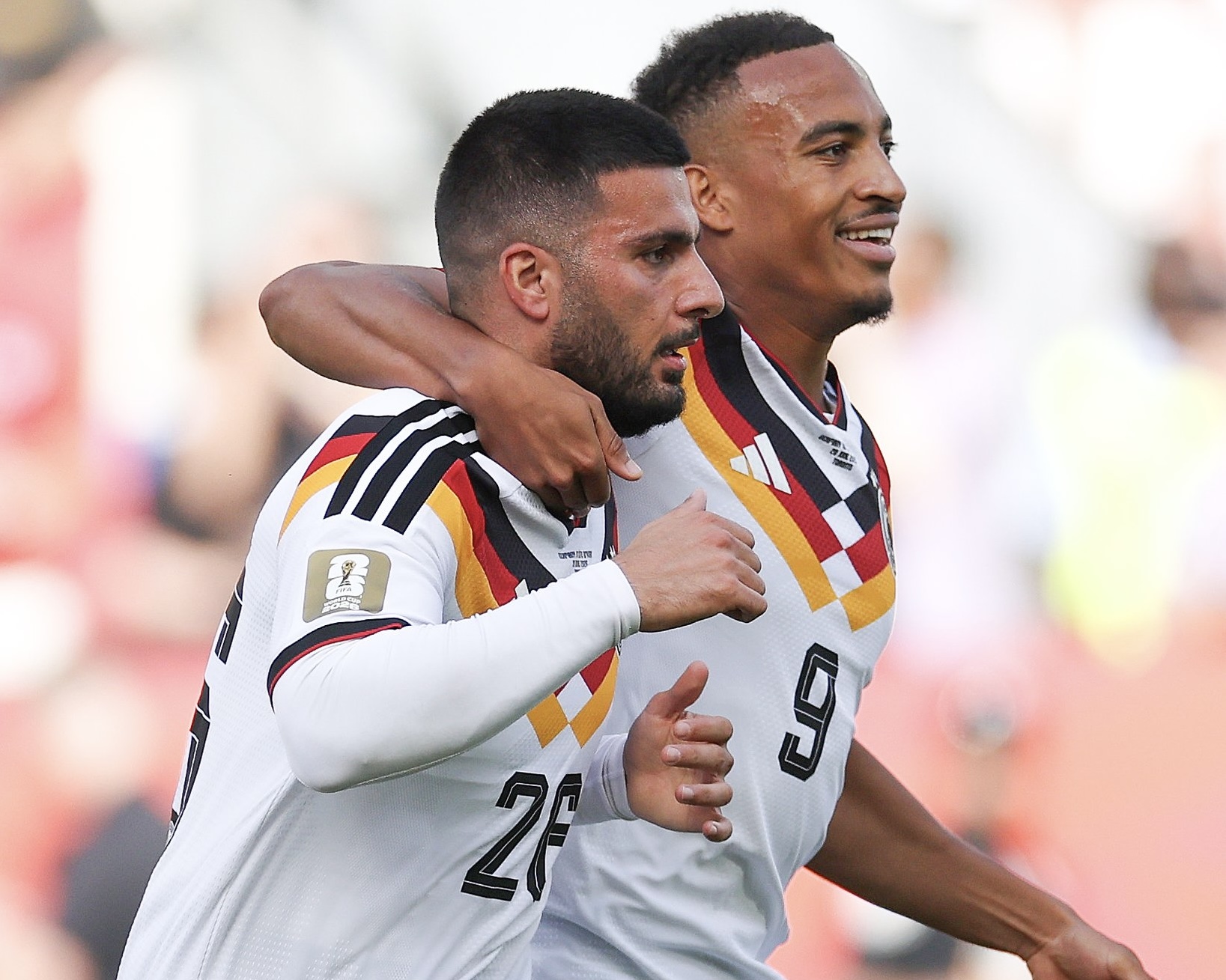 Deniz Undav se vistió héroe para Alemania