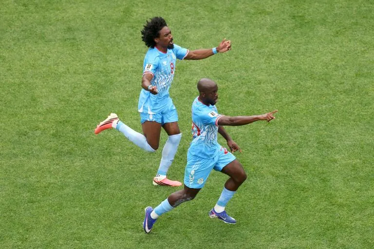 Africanos dan golpe sobre la mesa en el Mundial