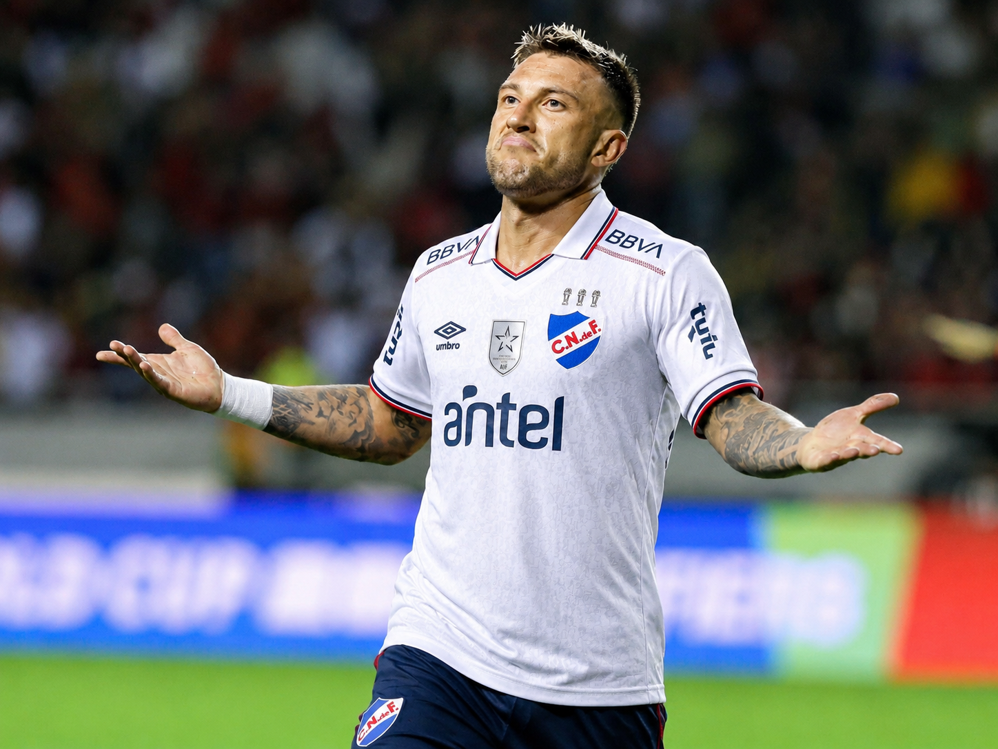 ¡Francisco Calvo al Nacional de Uruguay!