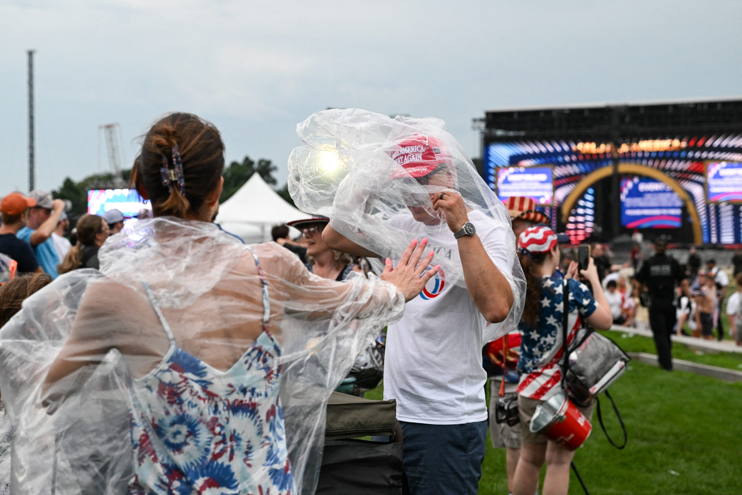 El principal evento del 4 de julio en Washington es evacuado por amenaza de tormenta