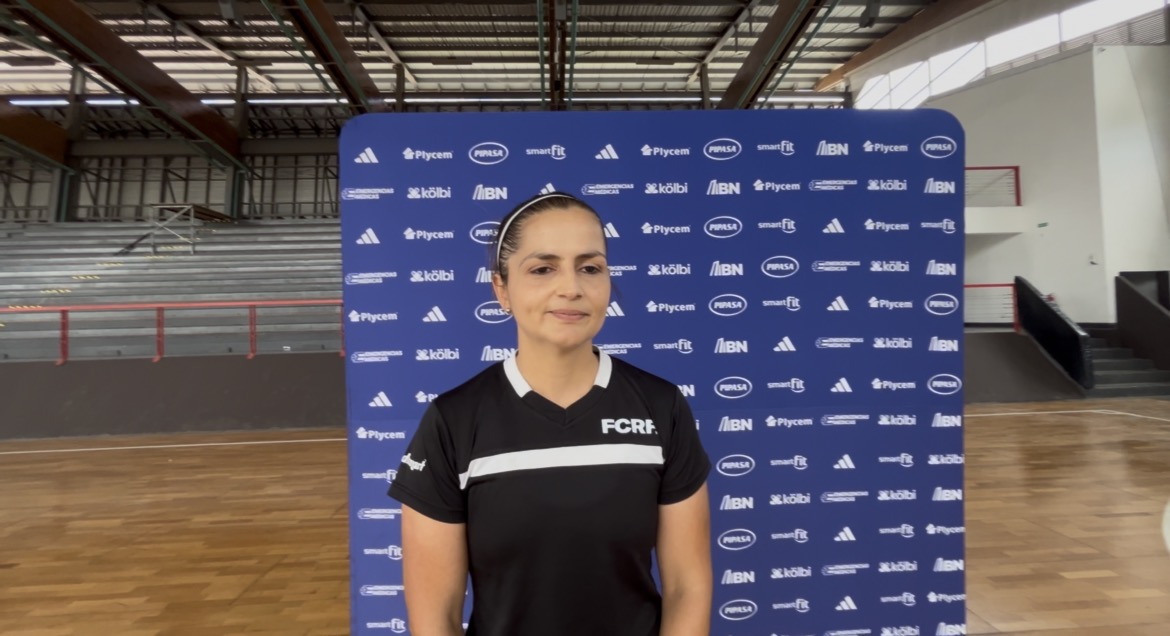 Marianela Araya sobre arbitrar su quinto Mundial: «Es algo a lo que aspiramos todos los árbitros»