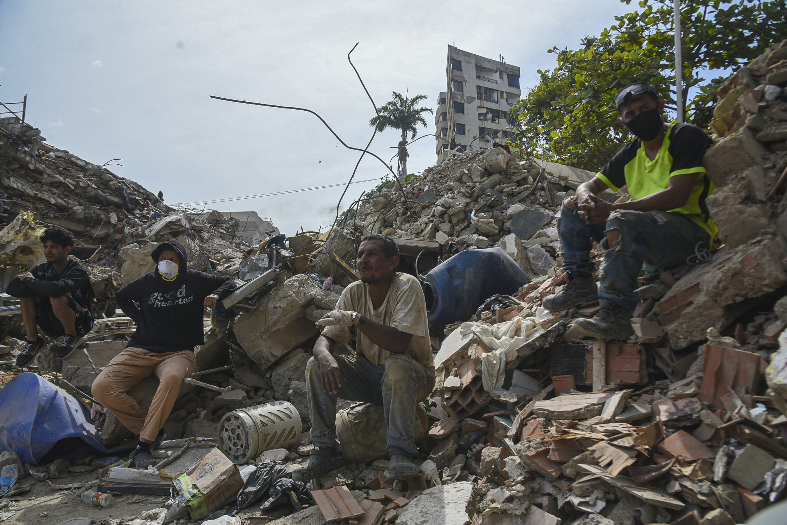 Sube a 3.811 el saldo de muertes por los terremotos en Venezuela