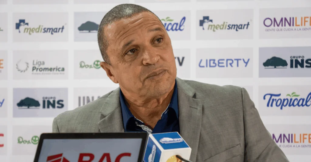 Lonis sobre situación de Shawn Johnson: «No podemos referirnos al respecto»