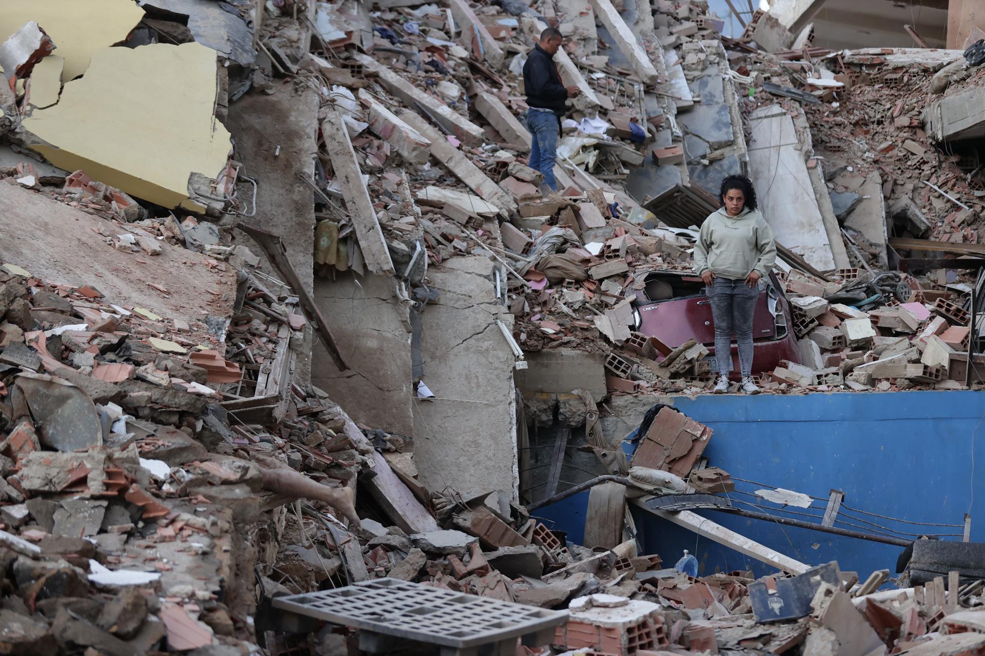 Sube a más de 4.300 la cifra de muertos por terremotos en Venezuela