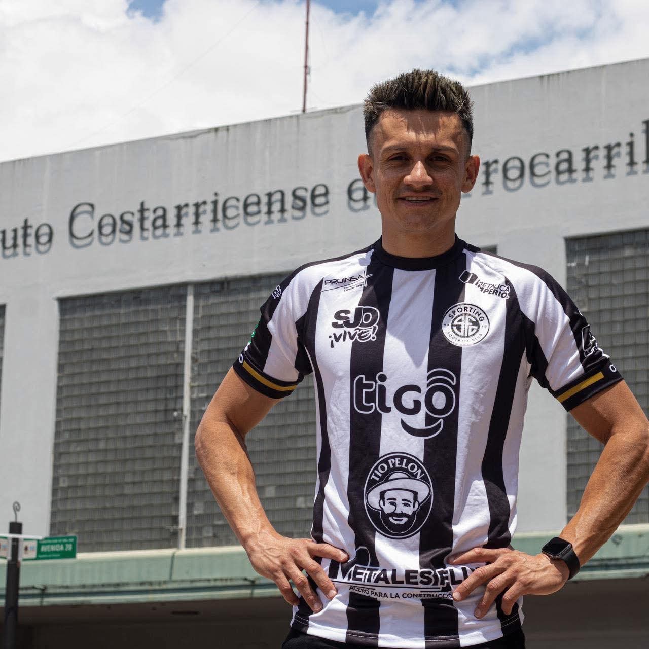 En Sporting se ven “peleando por CONCACAF” y por eso los amistosos internacionales