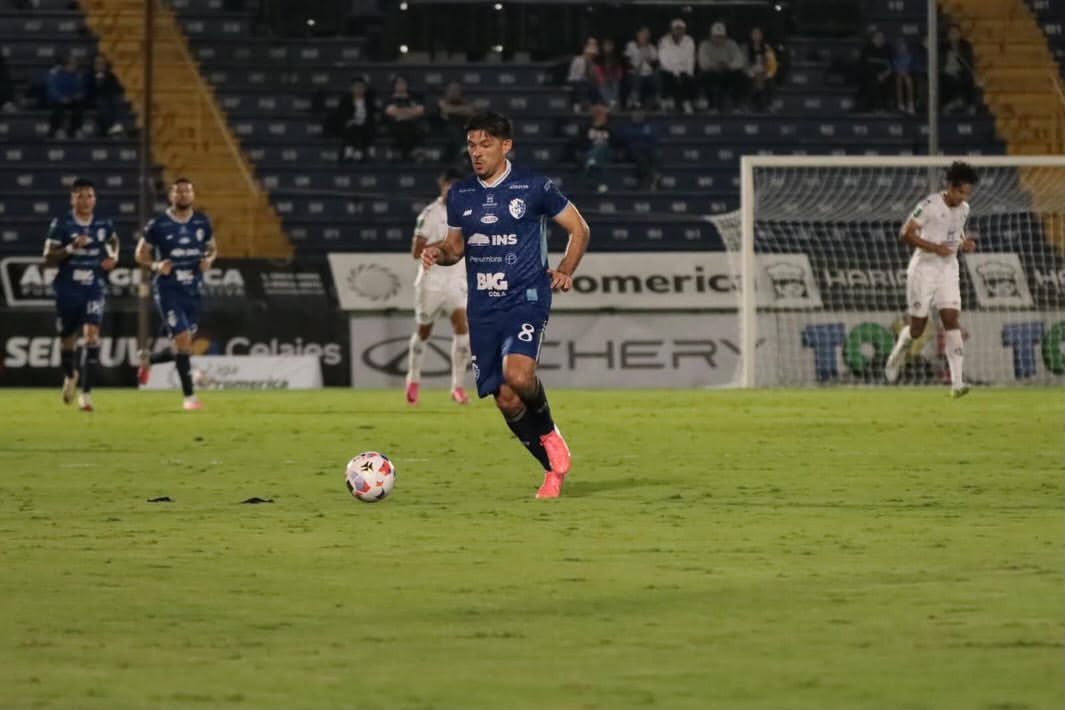Douglas López tras igualar con Motagua: «sacar un punto aquí nos da mucha confianza»