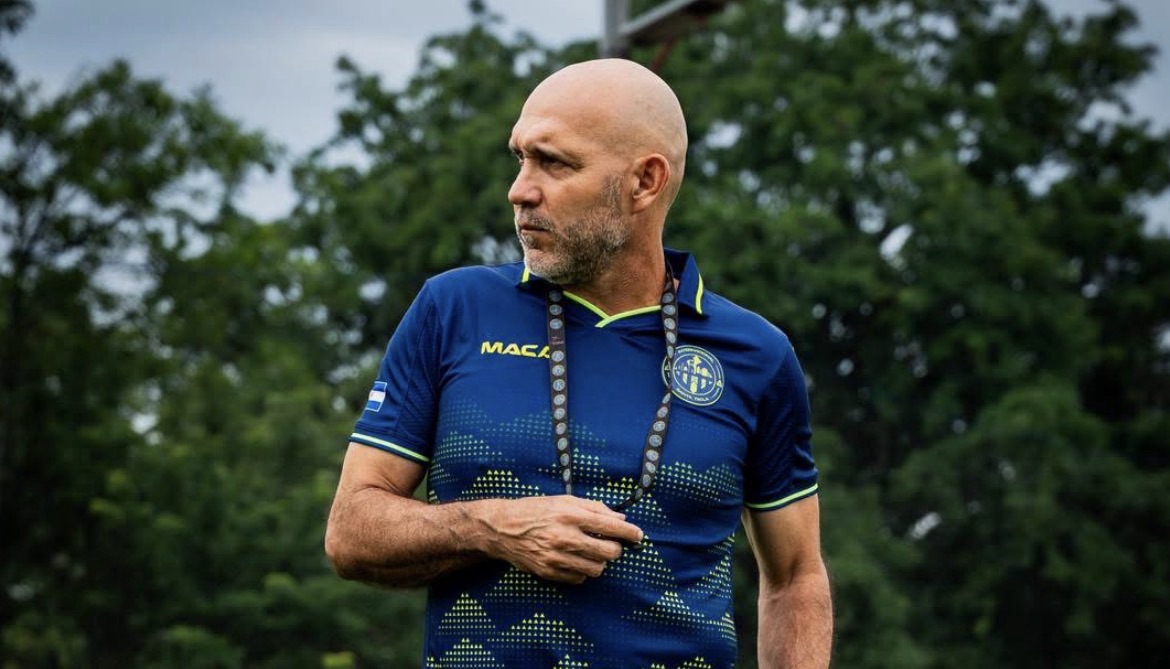 Luis Marín tiene invicto al Internacional de Santa Tecla