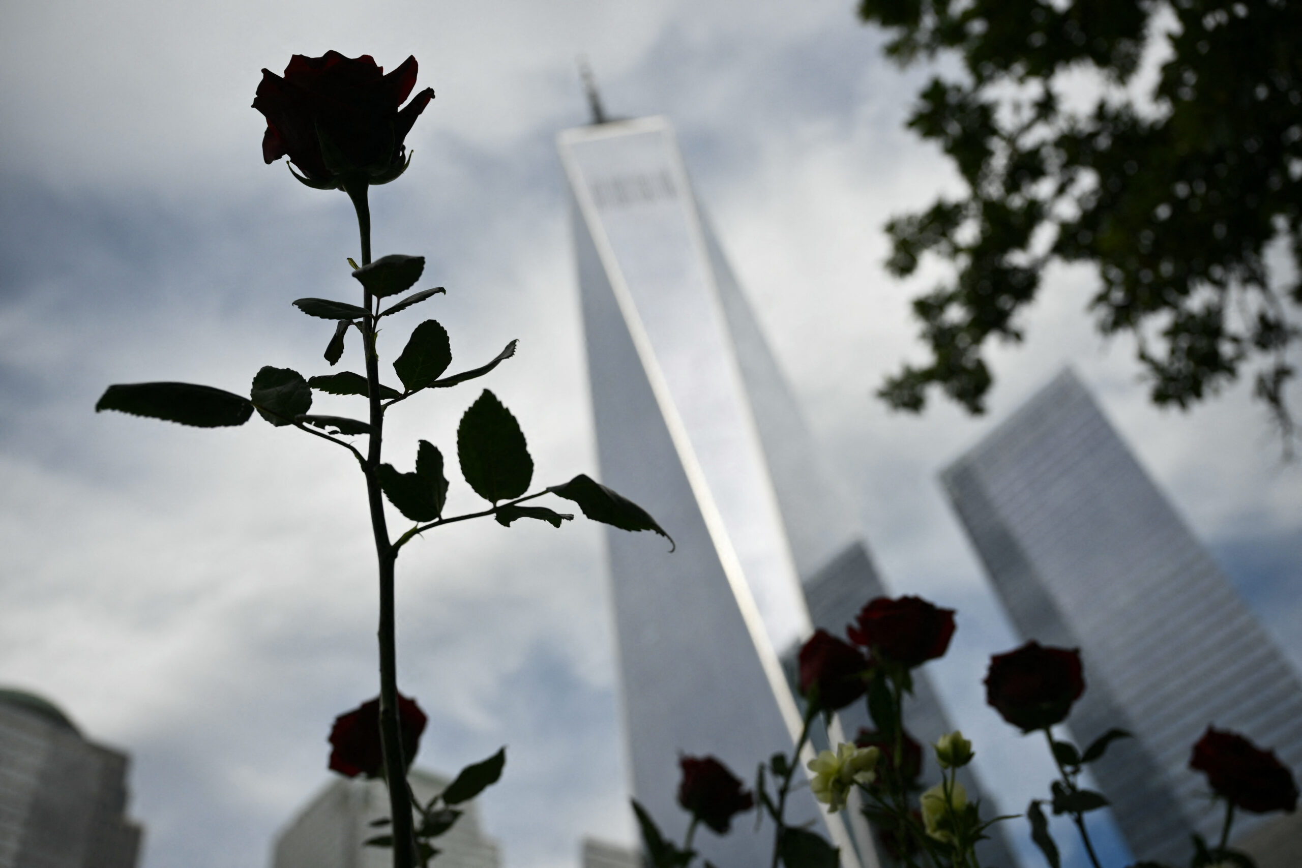 Costarricense relató a Columbia su experiencia en atentados del 9/11