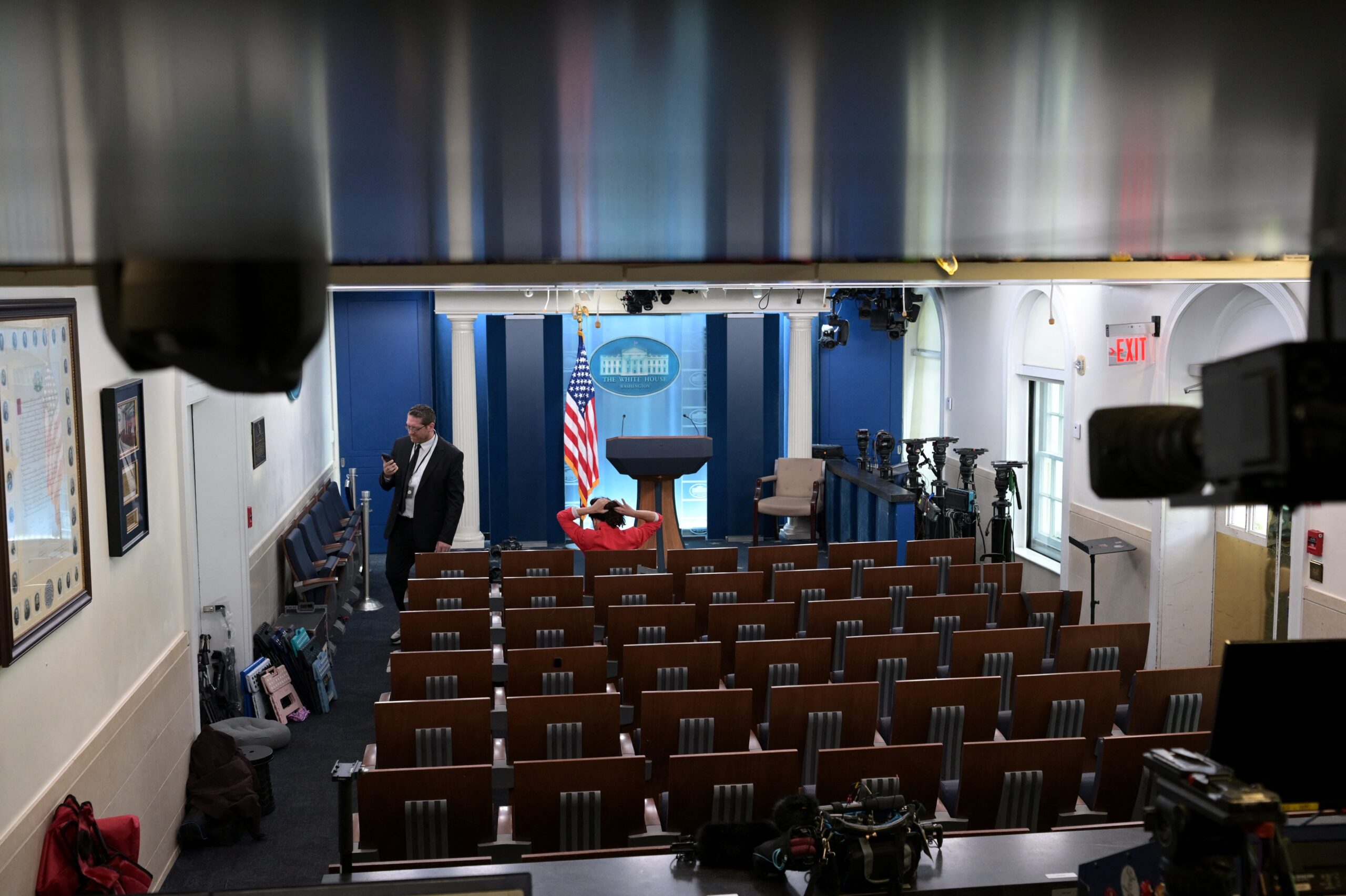 Trump prohíbe el acceso a la Casa Blanca a tres medios por difundir «noticias falsas»