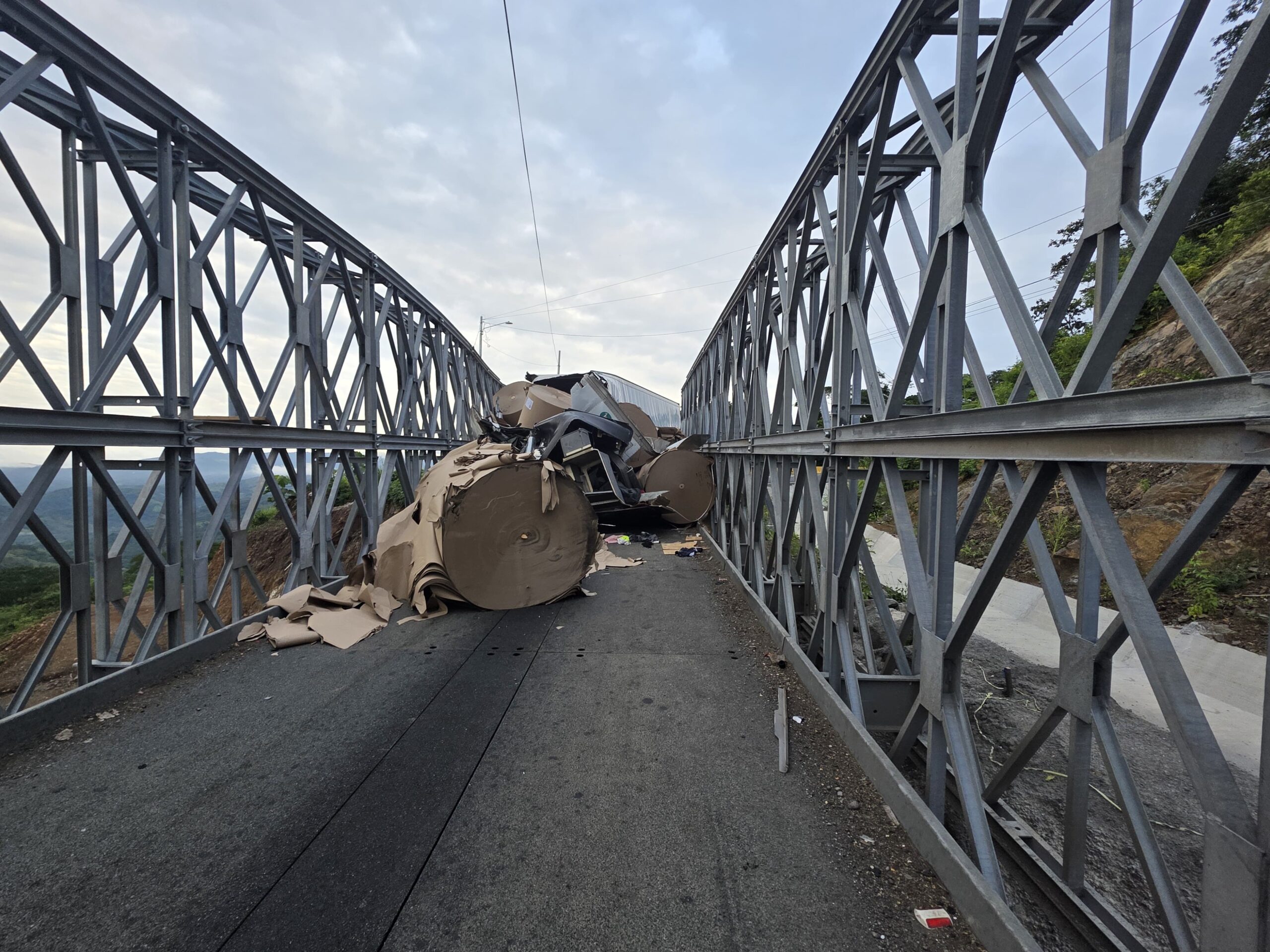 MOPT: Cerrado puente en Cambronero hasta nuevo aviso
