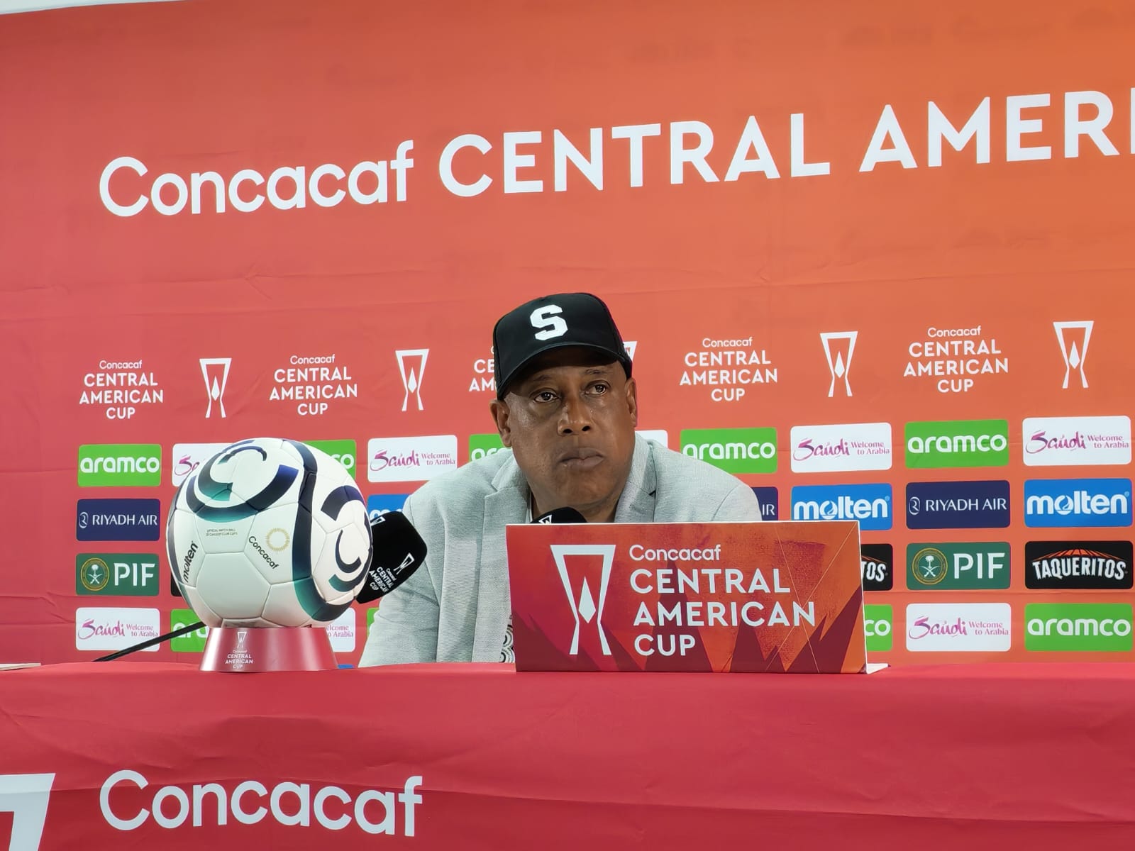 Hernán Medford: «Hoy jugaron los dos mejores equipos del torneo»