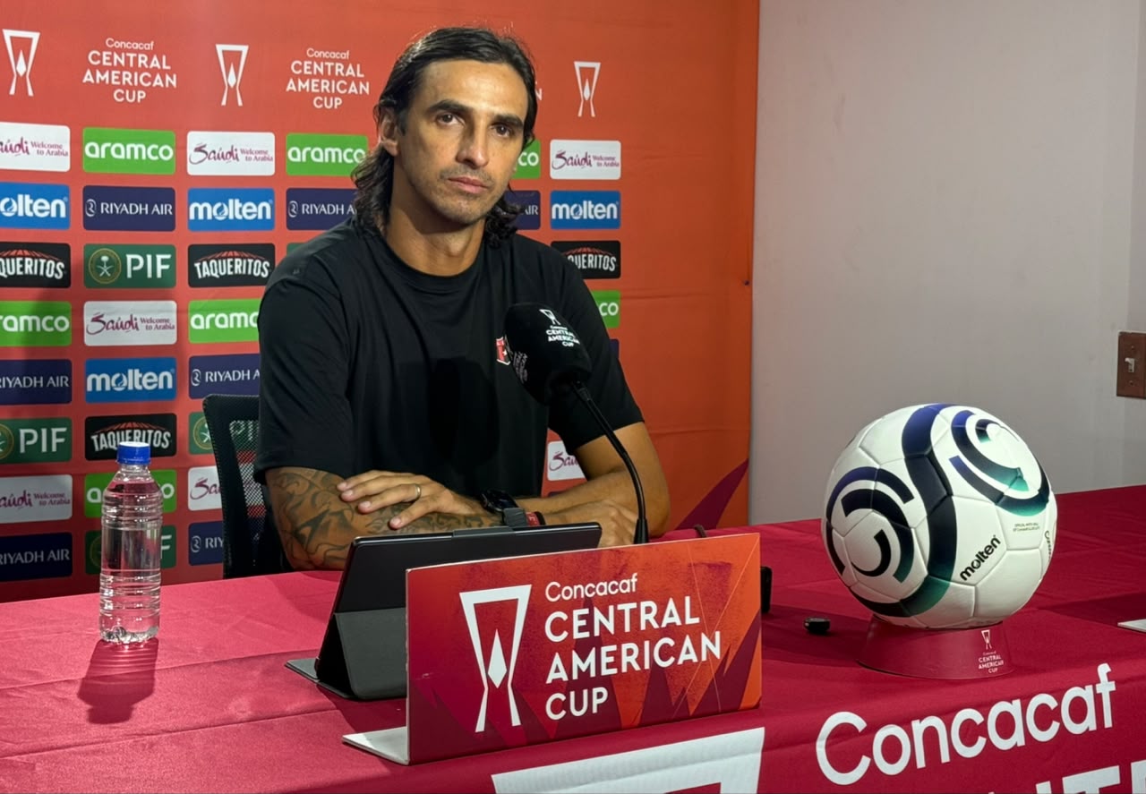 Para Bryan Ruiz, este cuerpo técnico recordó “lo grande que es la institución”
