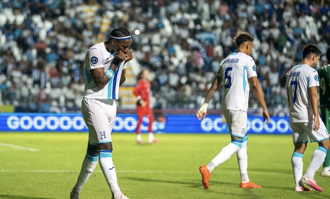 Honduras salió silbada de local por derrota contra Surinam