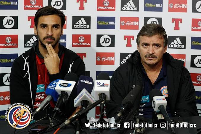 Óscar Ramírez: «Bryan tiene una capacidad tremenda y tenemos un entrenador para años»