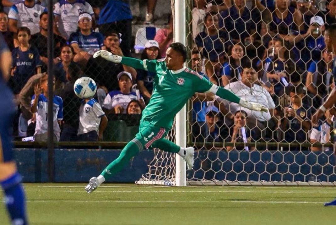 Keylor Navas se declaró «feliz de ayudar al equipo»