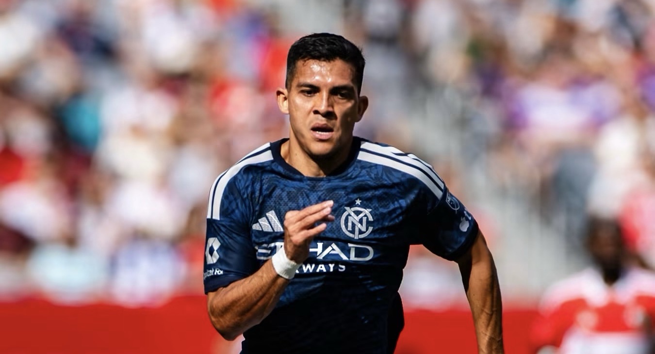 Once meses después, ¡Alonso Martínez volvió a la titularidad!